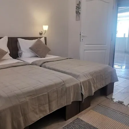 Tres Jolie Apartman